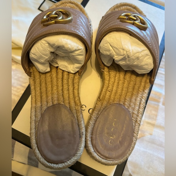 Gucci Rose Porcelain Espadrille Slides - Picture 7 of 7